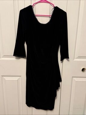 Alex Evenings Sz 14 Black Scoop Neck Dress with Beaded Trim GUB B321